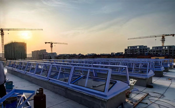 消防西乡排烟窗工作原理