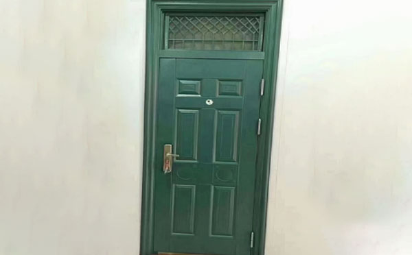 西乡学校教室门